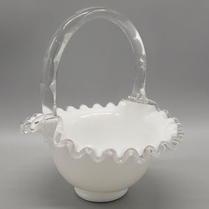 Vintage fenton silver crest milk glass ruffled edge basket with applied handlen